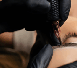 RETOUCHE DE FINITION – MAQUILLAGE SEMI-PERMANENT